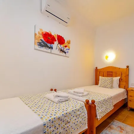 Turkuaz Pansiyon Kalkan Exterior photo